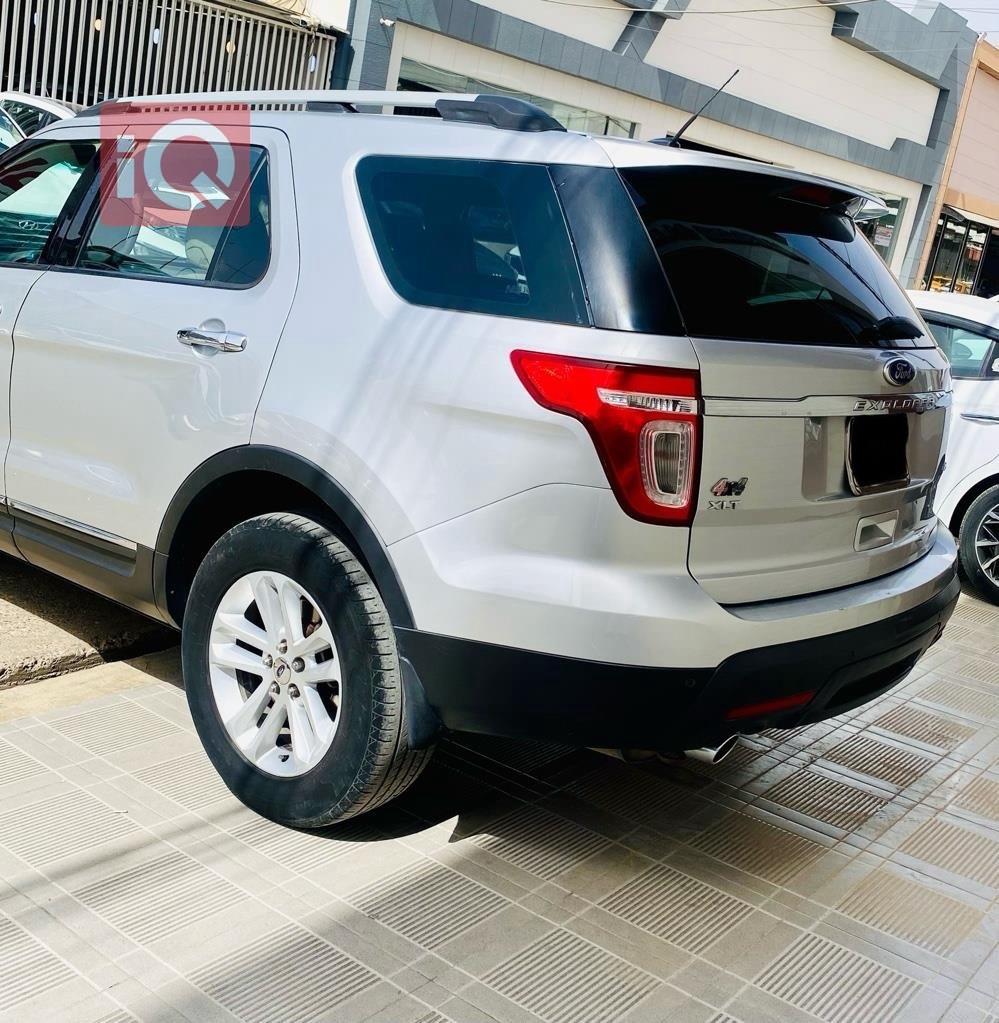 فۆرد ئێکسپلۆرەر